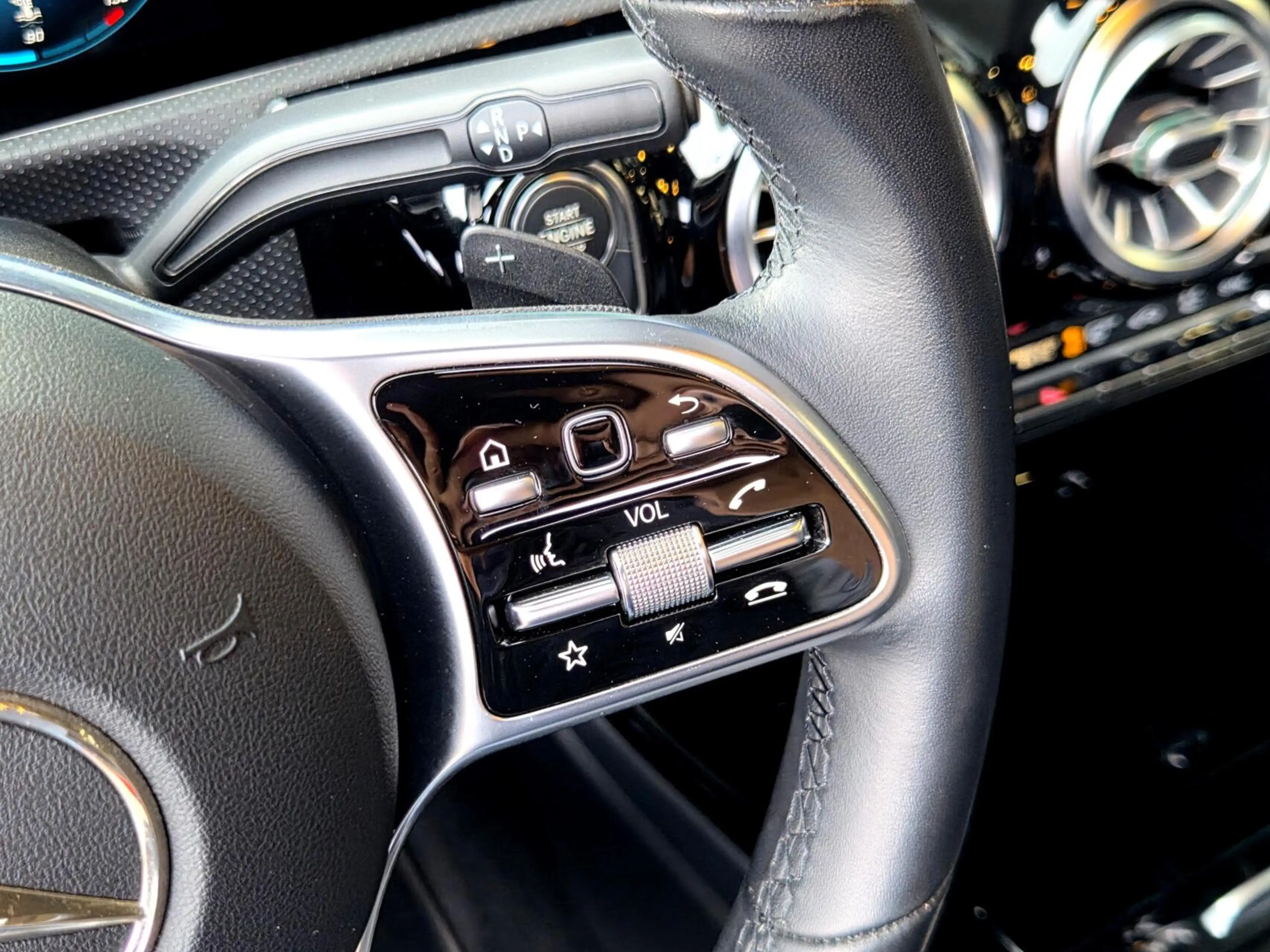 Mercedes-Benz A 180 Premium Plus Automaat 1e Eig!|Pano|Leer — photo 26