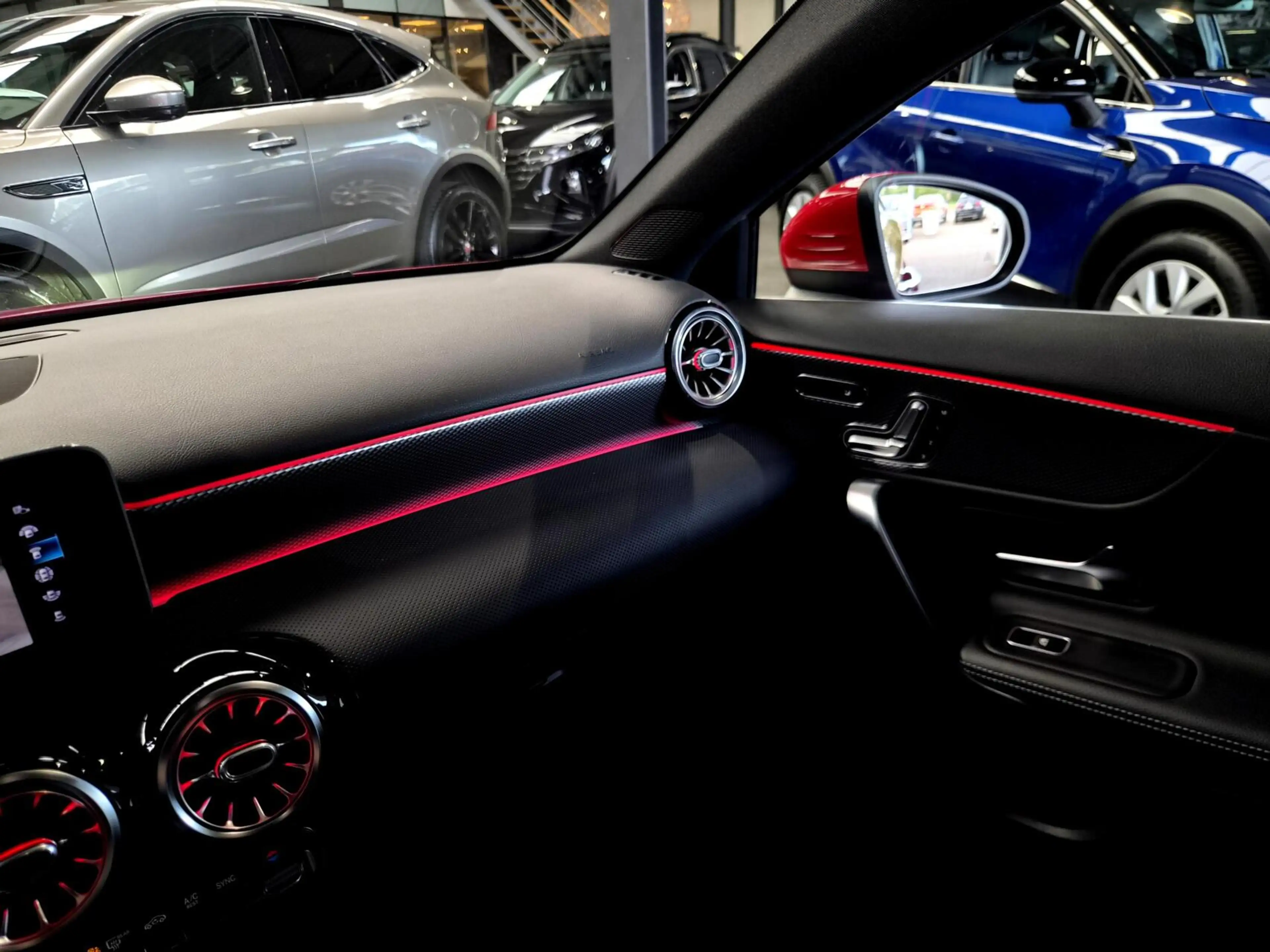 Mercedes-Benz A 180 Premium Plus Automaat 1e Eig!|Pano|Leer — photo 15