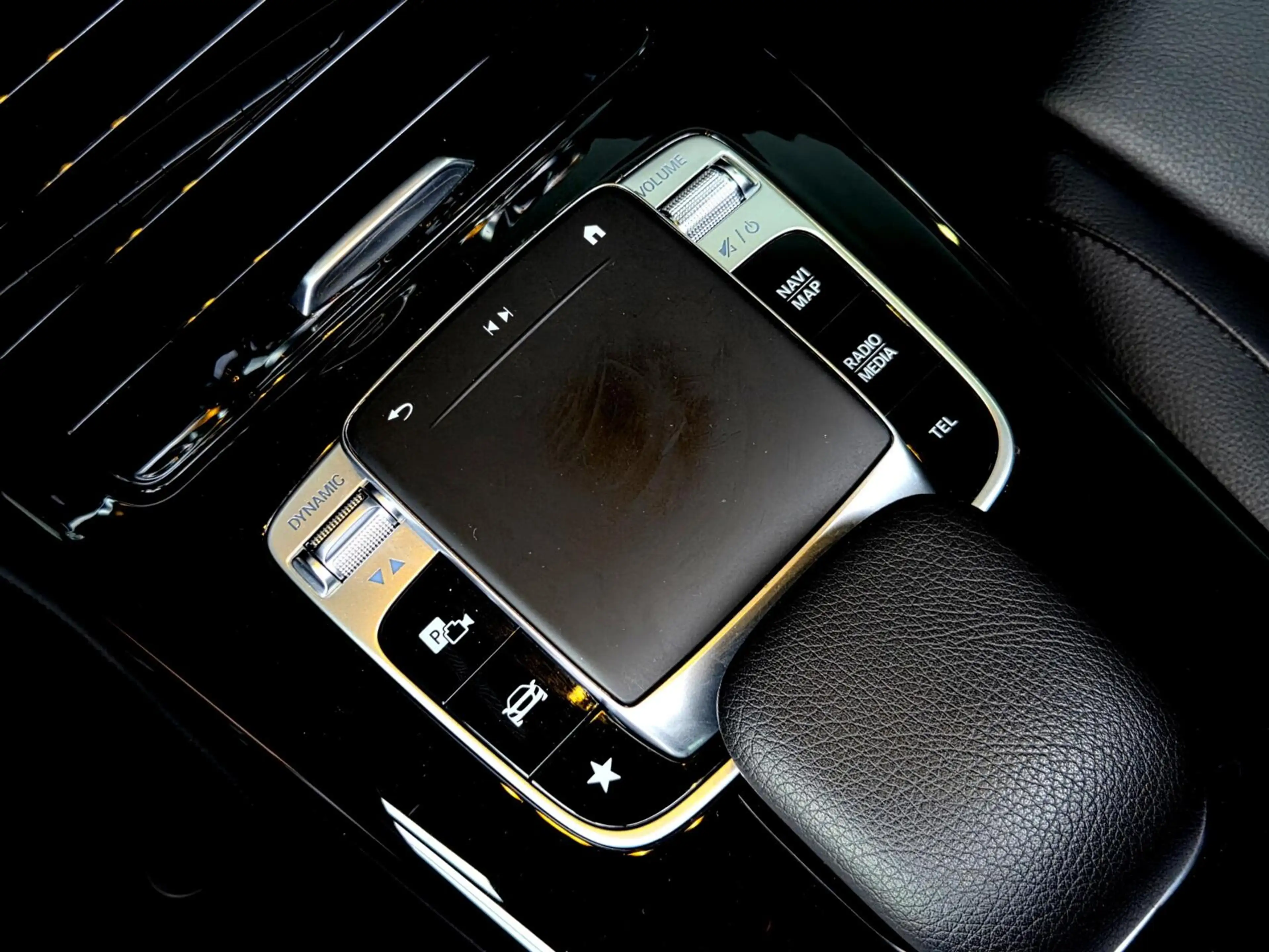 Mercedes-Benz A 180 Premium Plus Automaat 1e Eig!|Pano|Leer — photo 34