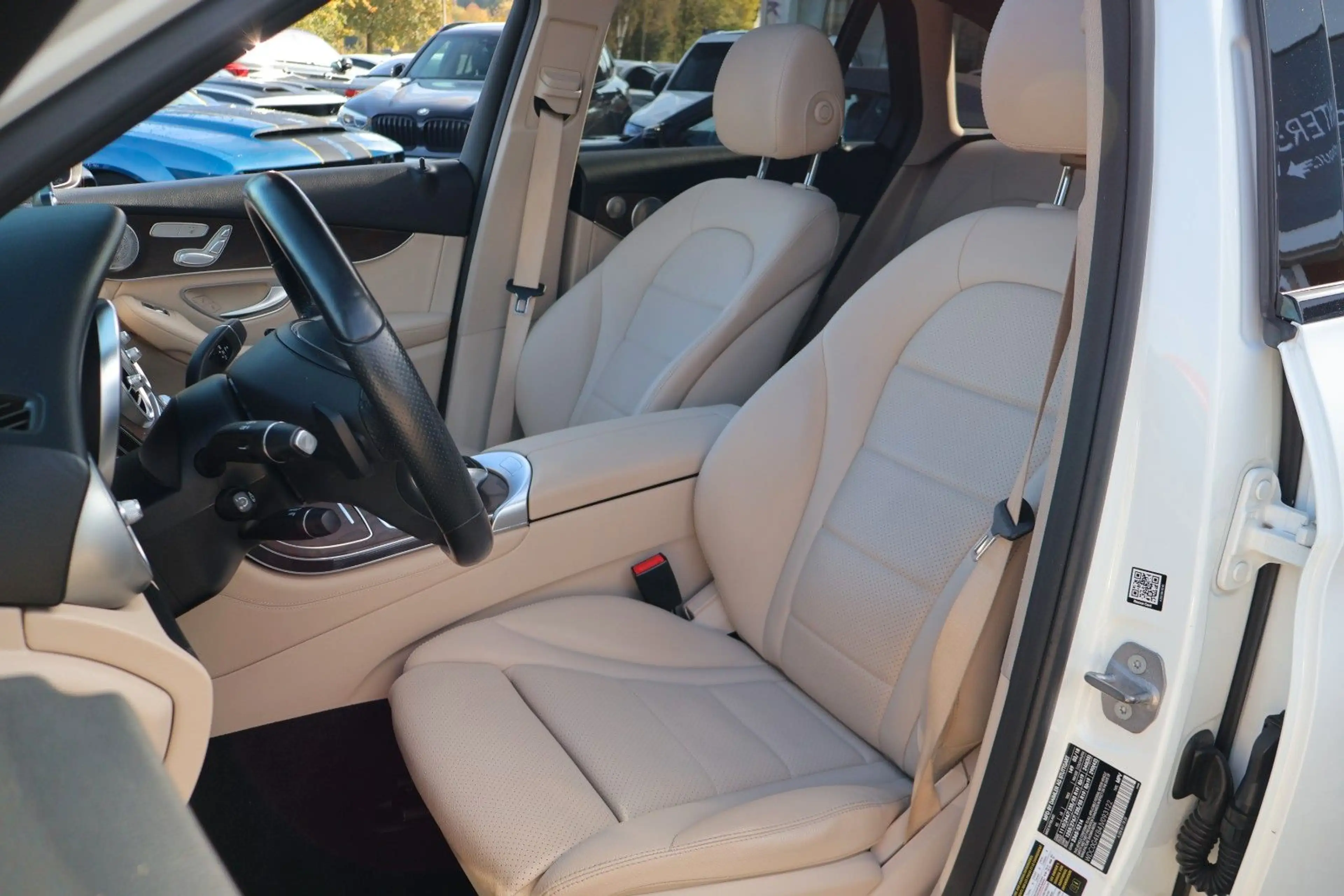 Mercedes-Benz GLC 300 4MATIC BURMESTER/RÜCKFAHRKAMERA/LED — photo 13
