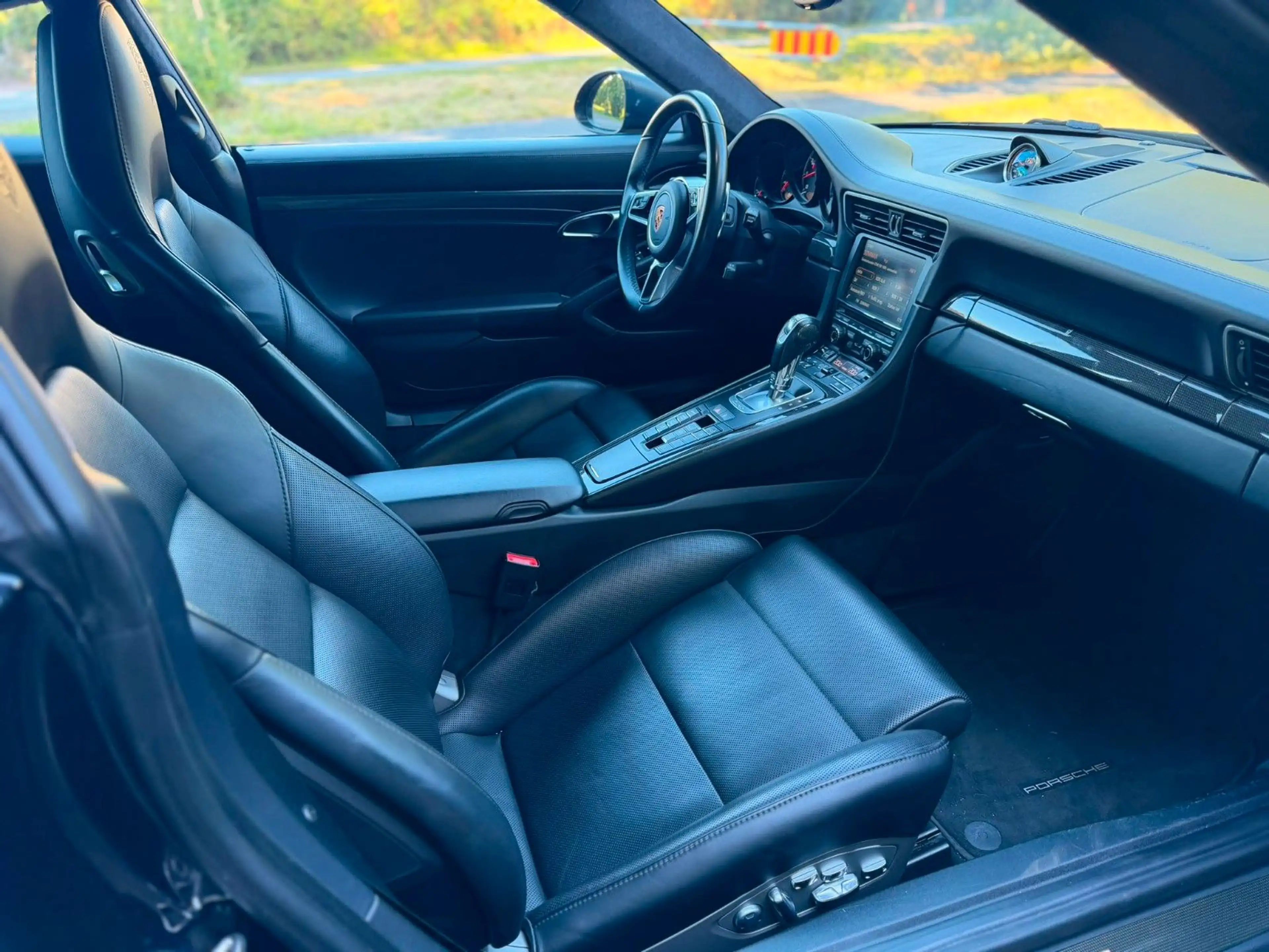 Porsche 911 991 Turbo S — photo 7