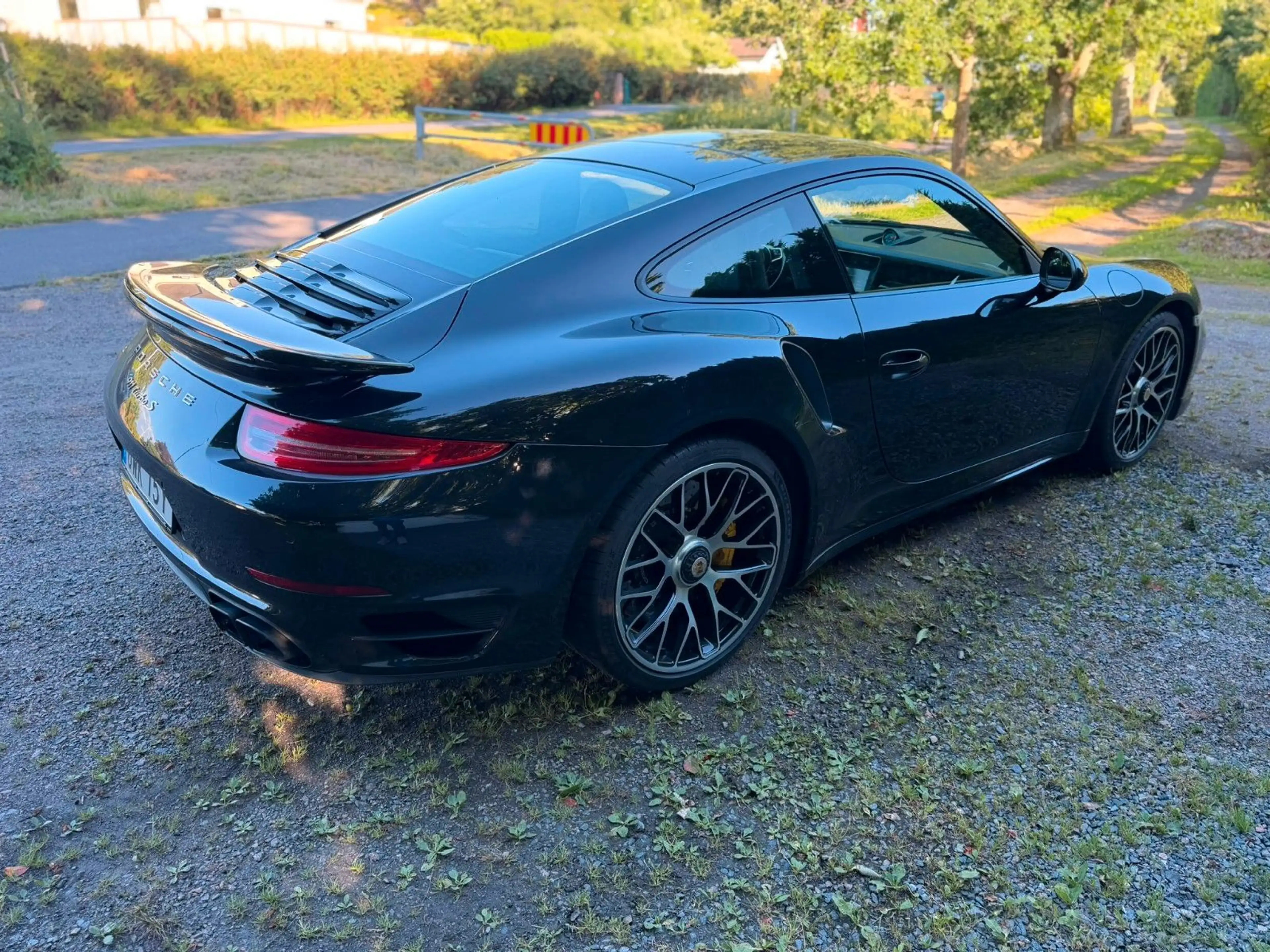 Porsche 911 991 Turbo S — photo 13