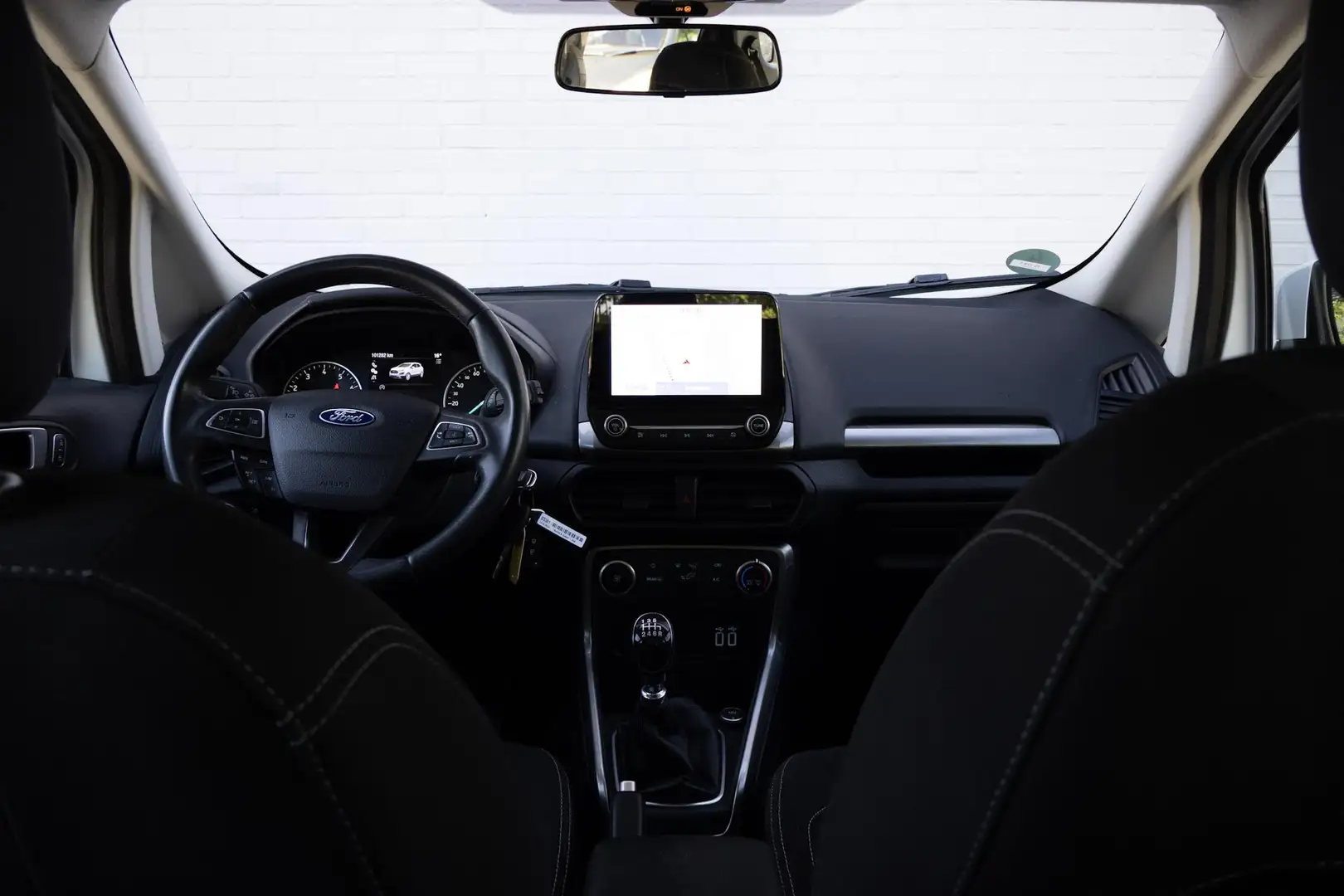 Ford EcoSport 1.0 EcoBoost Trend Ultimate TREKHAAK Bílá - 2