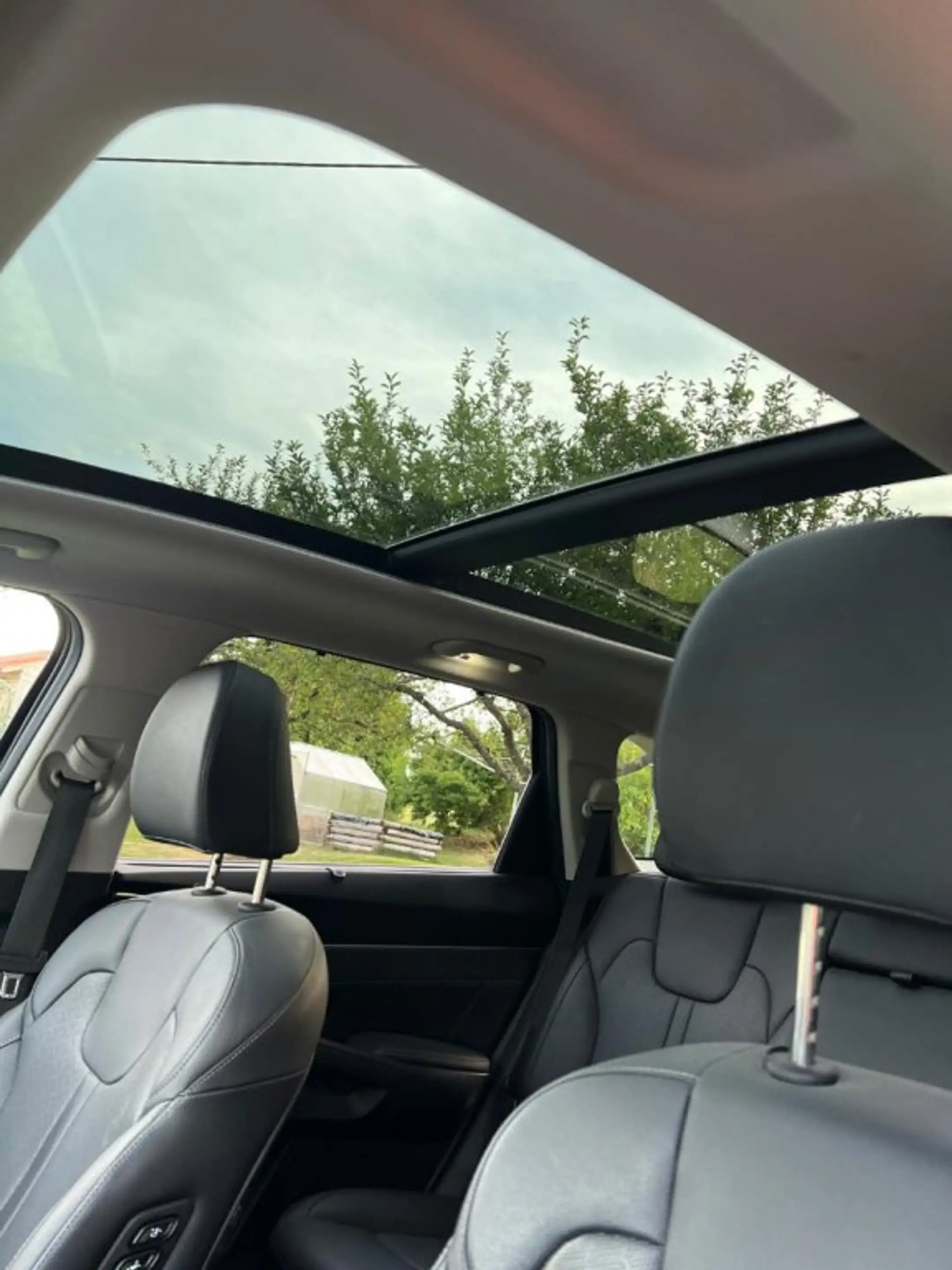 Kia Sorento /PHEV/5S/GOLD/UVO/1.6 TGDI/AT6/AWD — photo 8