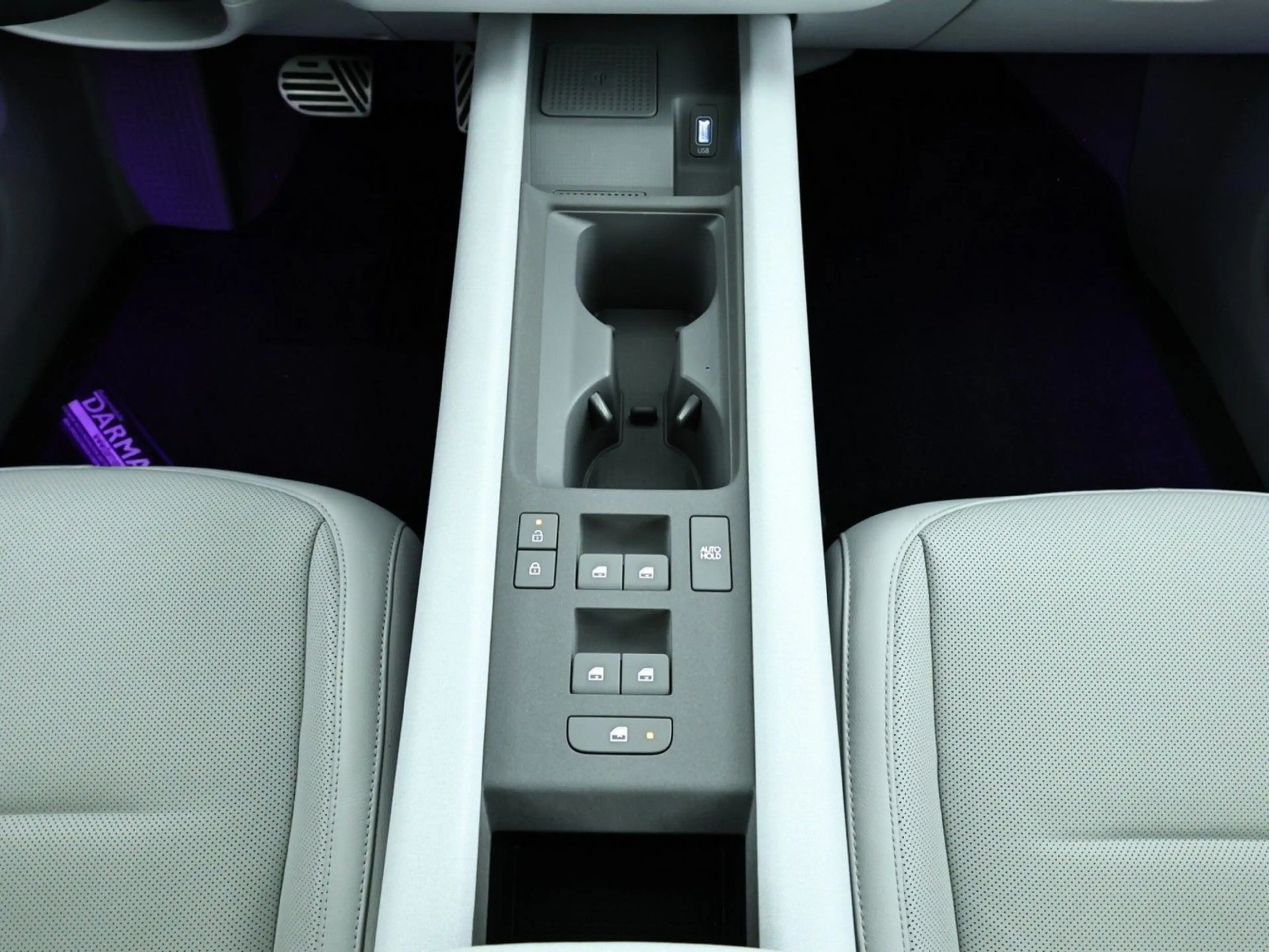 Hyundai IONIQ 6 77,4 kWh Uniq LED|Navi|360°|Leder|ACC — photo 13