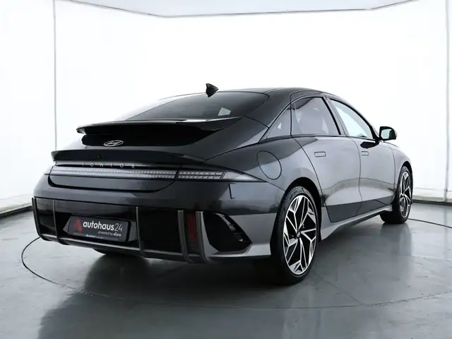 Hyundai Ioniq 6 view 5