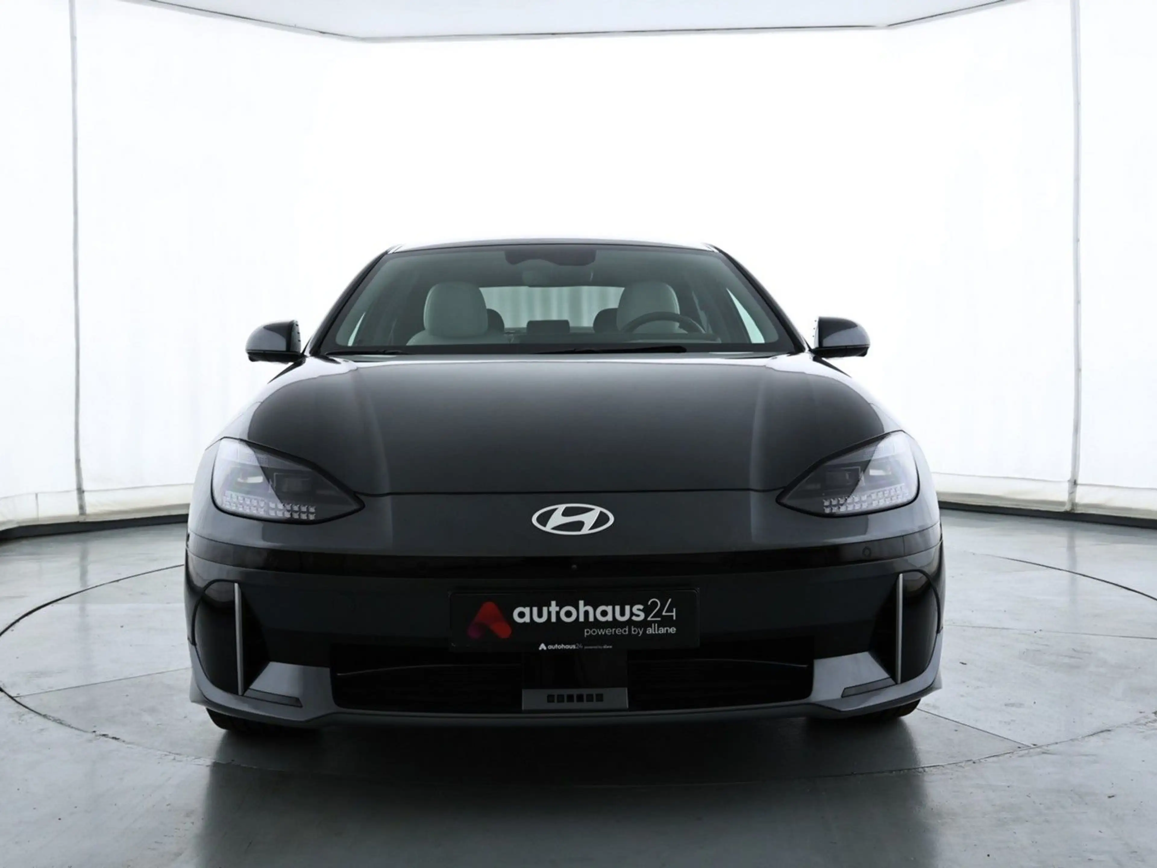 Hyundai IONIQ 6 77,4 kWh Uniq LED|Navi|360°|Leder|ACC — photo 2