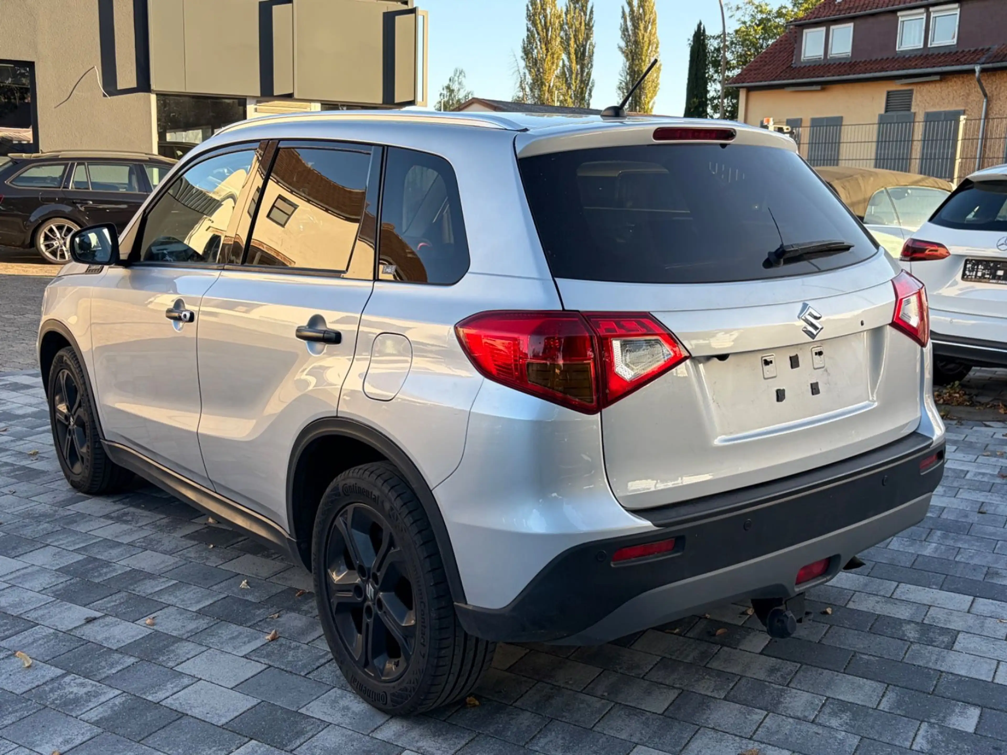 Suzuki Vitara 1.4 S 4x4 Automatik / ACC / Kamera / Aluf — photo 7