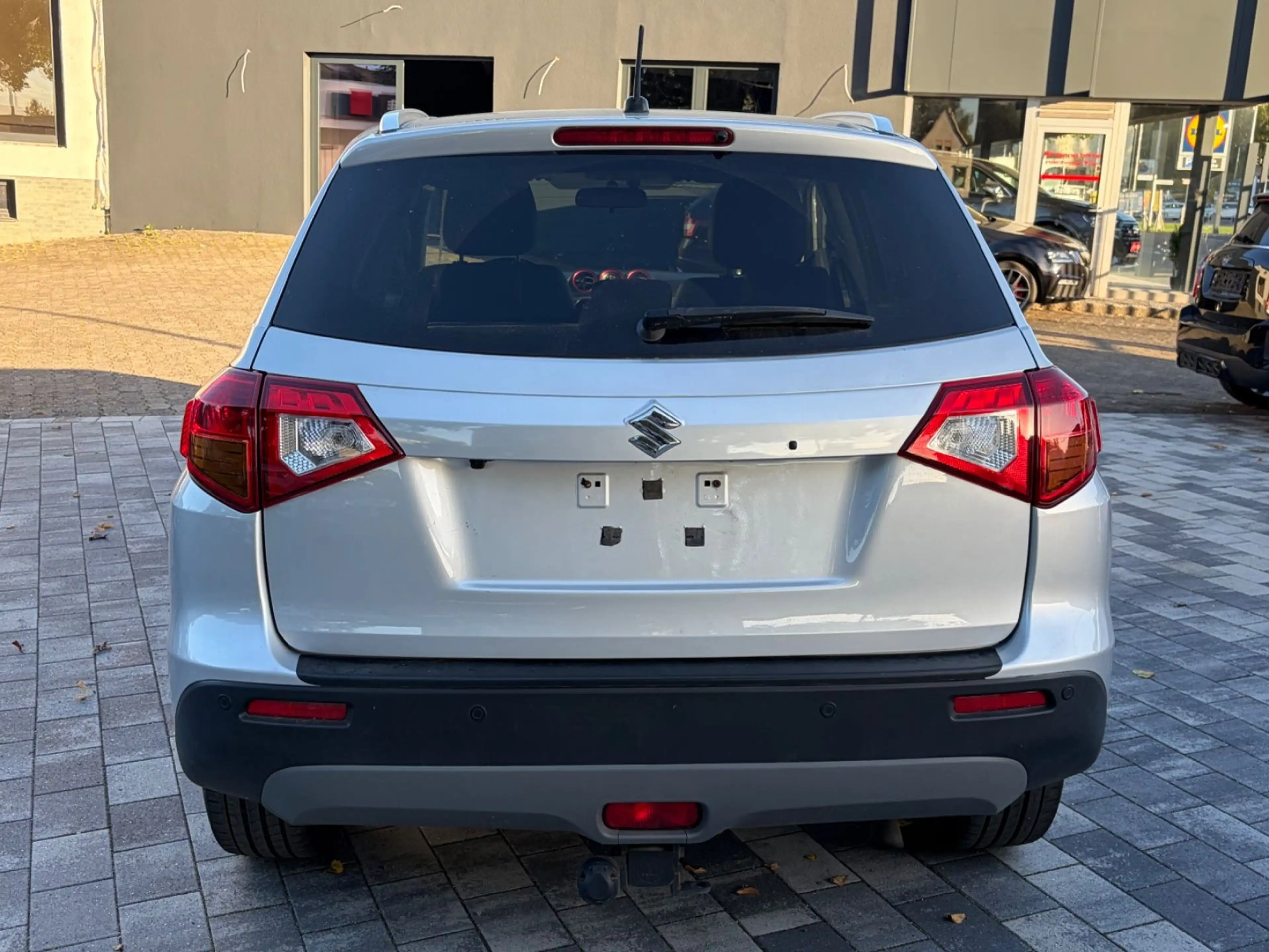Suzuki Vitara 1.4 S 4x4 Automatik / ACC / Kamera / Aluf — photo 6