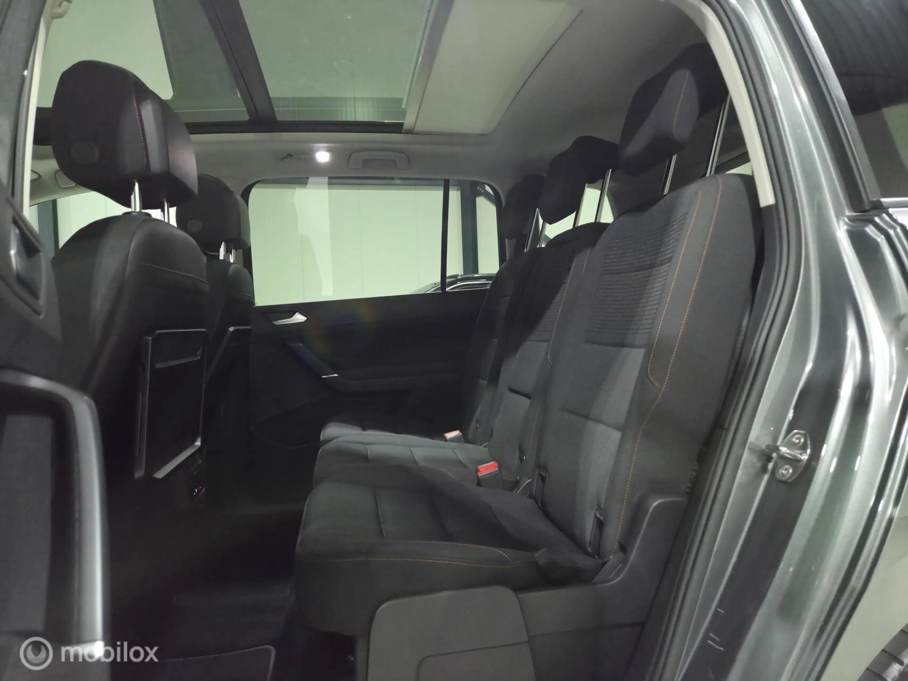 Volkswagen Touran 1.4 TSI Sound dsg Pano|LED — photo 40