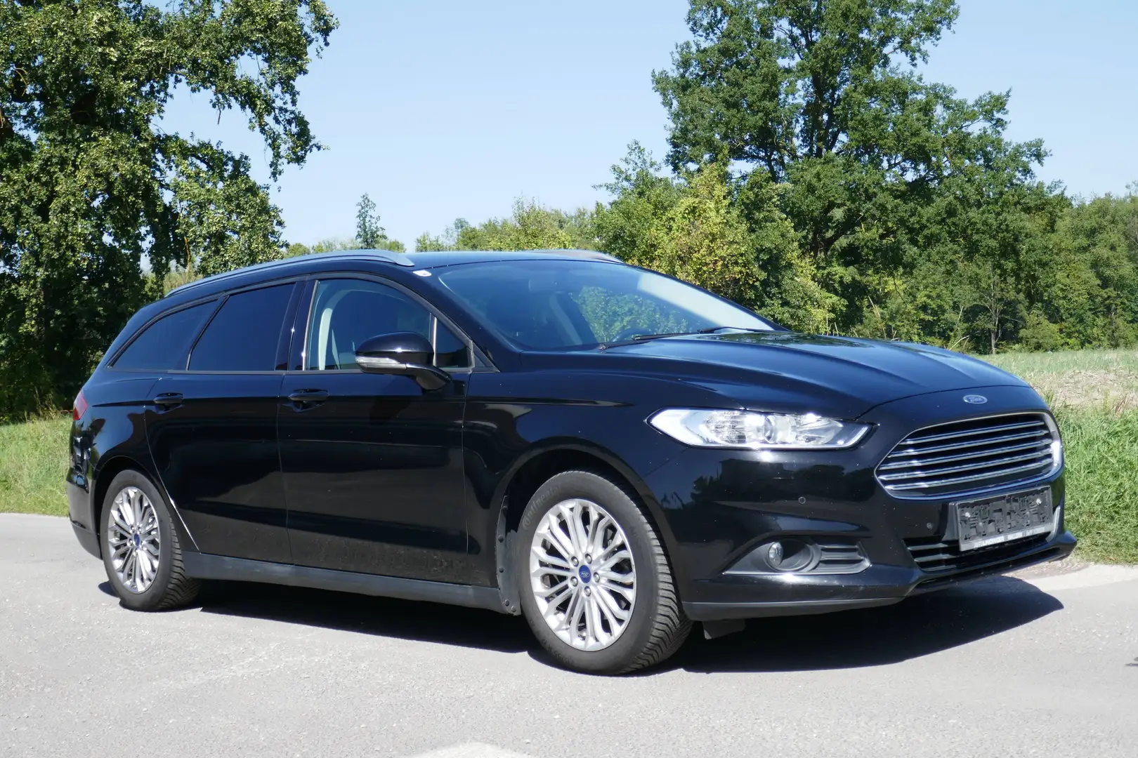 Ford Mondeo Business Edition Schwarz - 2