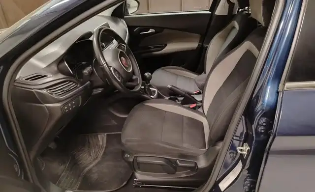 Fiat Tipo view 9