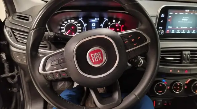 Fiat Tipo view 12