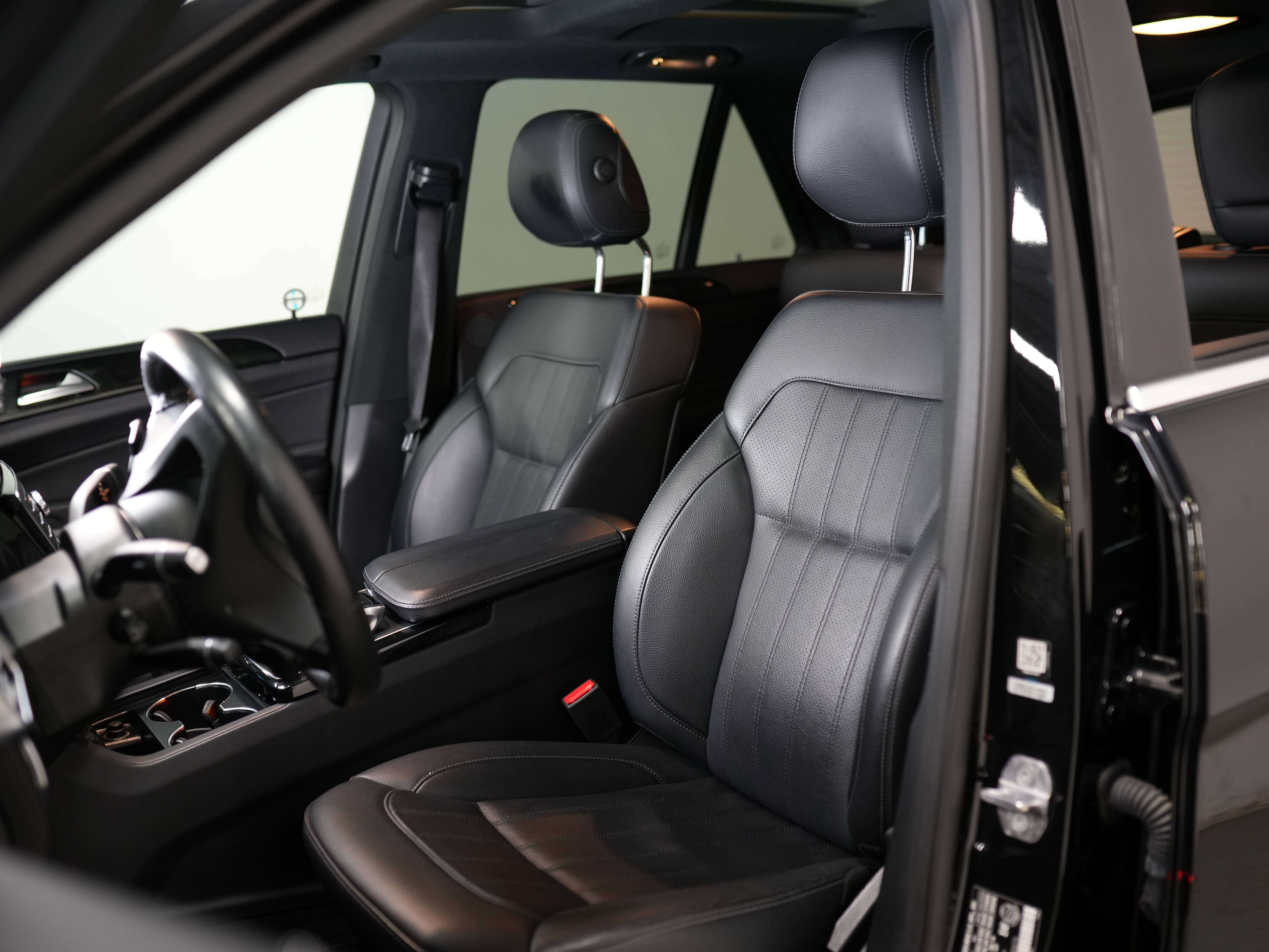used 2019 Mercedes-Benz GLE car, priced at $26,900