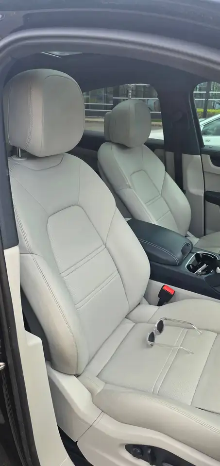 Porsche Cayenne снимка Porsche Cayenne