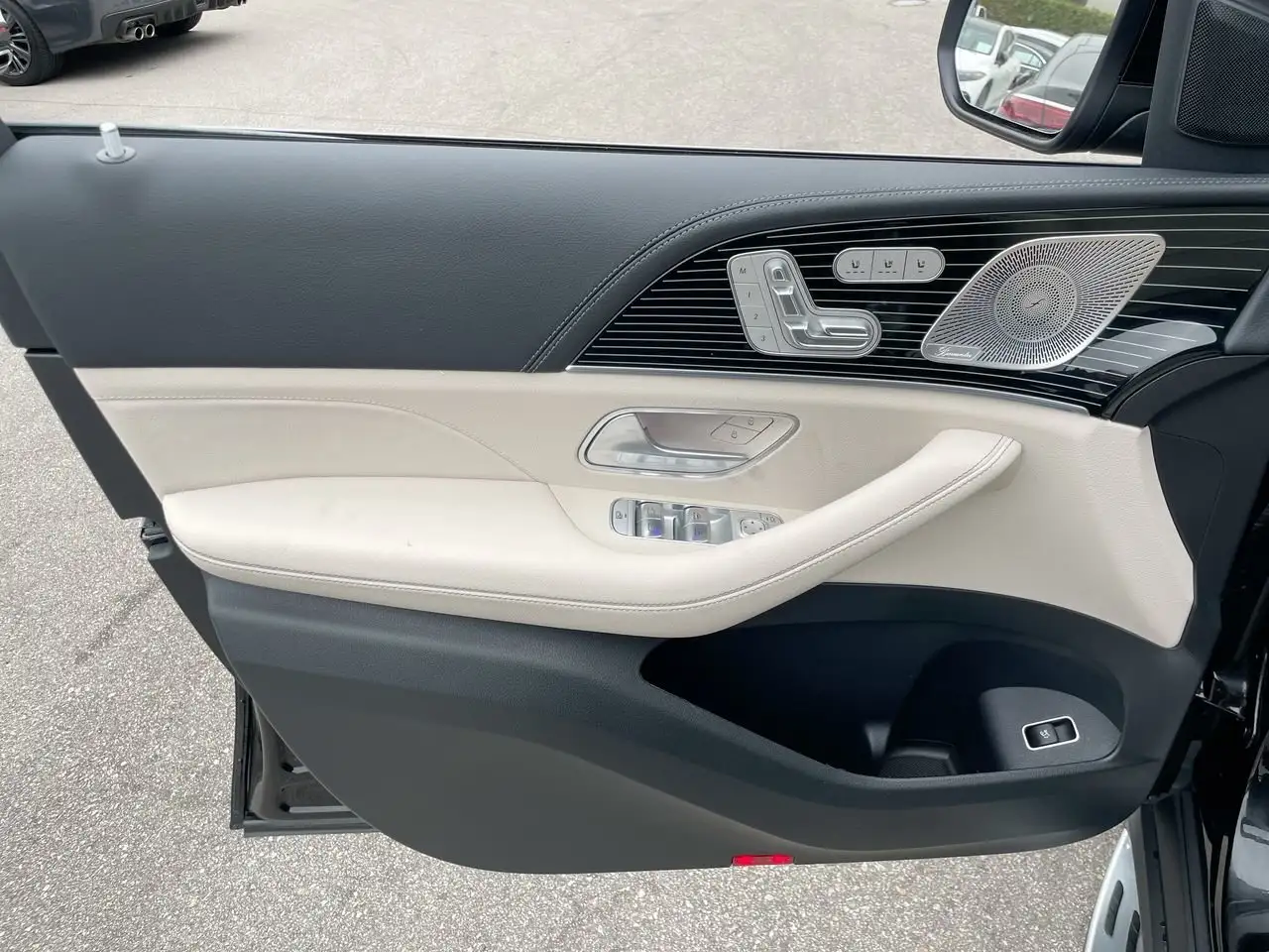 Mercedes-Benz GLE снимка Mercedes-Benz GLE