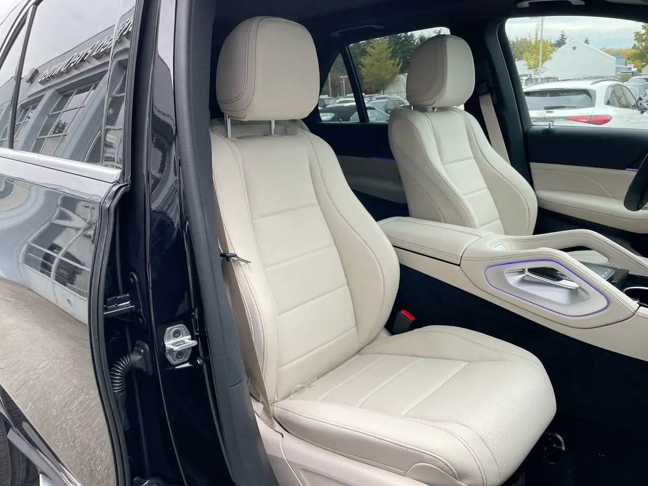 Mercedes-Benz GLE снимка Mercedes-Benz GLE