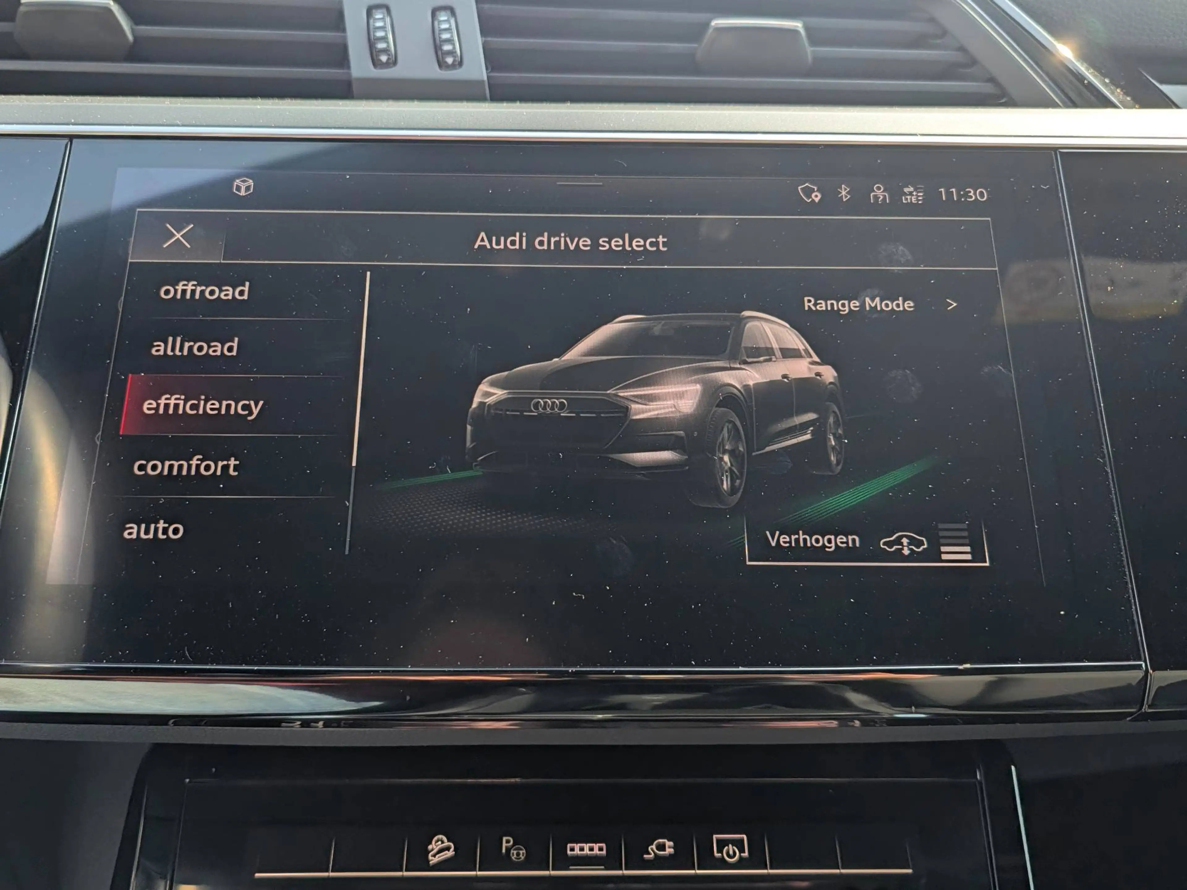 Audi Q8 e-tron (Q8) Sportstuur - gekleurde remklauwen - 21" velgen — photo 7