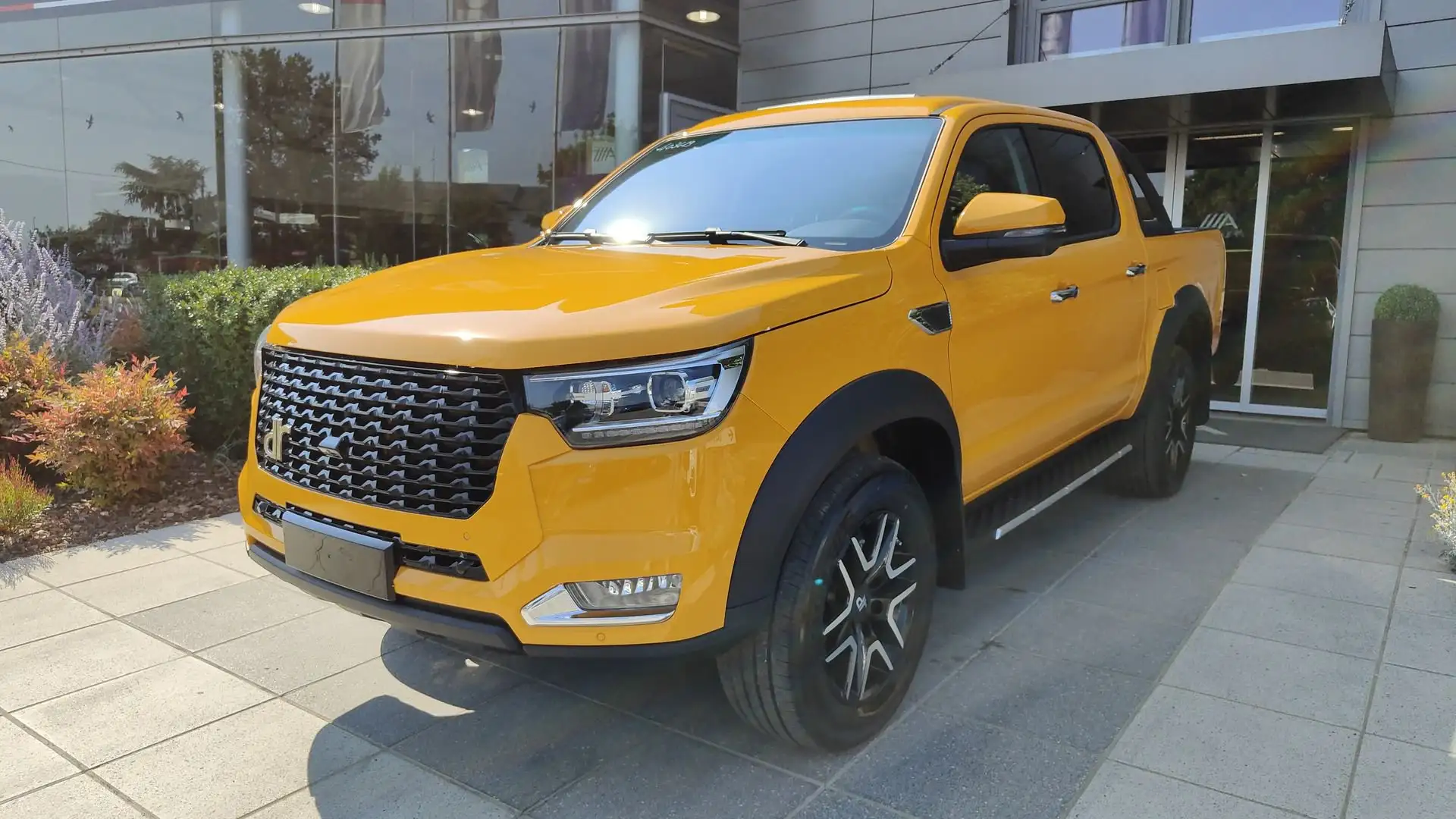 DR Automobiles PK8 2.0 Turbo Diesel DC 4x4 *I.E., PRONTA CONSEGNA* Gelb - 1