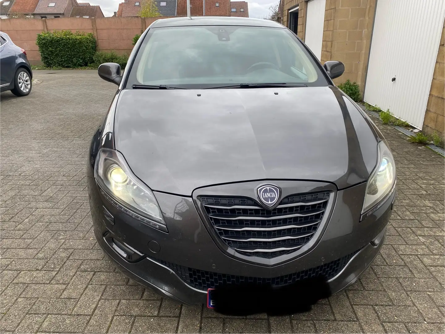 Lancia Delta 1.6 MultiJet S MomoDesign - 1