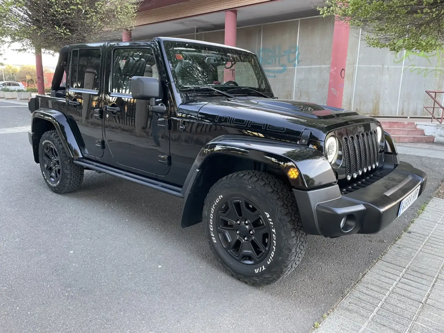 Jeep Wrangler Unlimited 2.8CRD Moab Aut. Fekete - 1