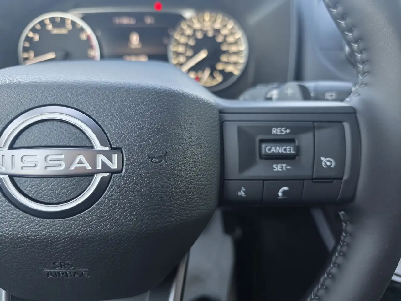 Nissan Rogue fotografie Nissan Rogue