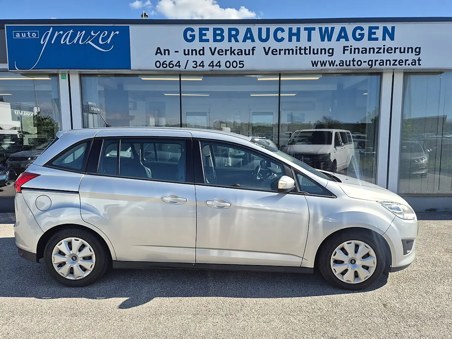 Ford Grand C-Max Grand C-MAX Trend 1,6 TDCi DPF Grau - 1