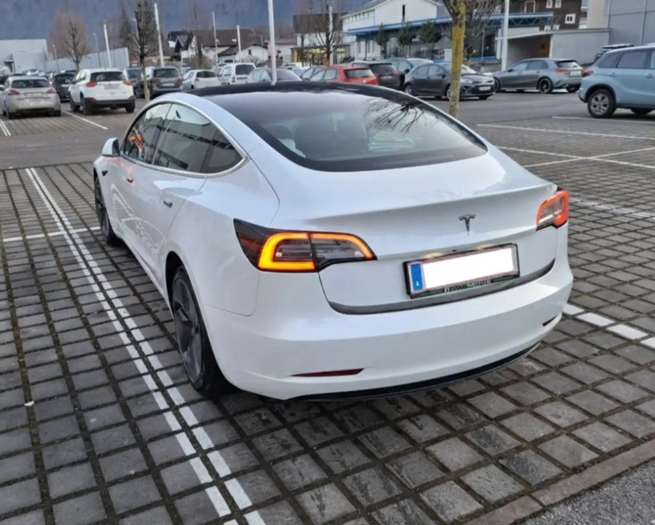 Tesla Model 3 Standard Range RWD Plus 57,5kWh - 2