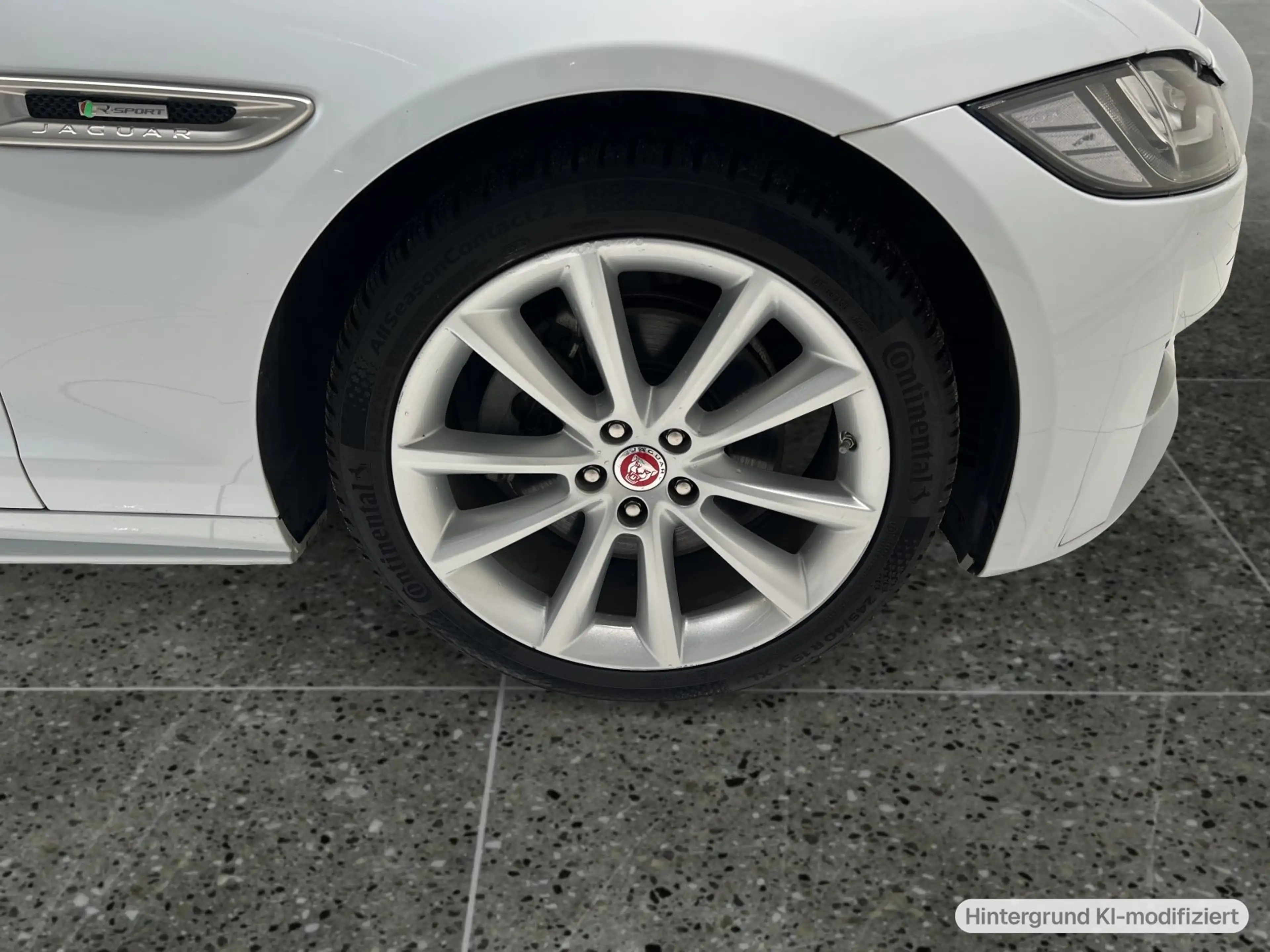 Jaguar XF 20d R-Sport Navi LED Pano Winter Shz — photo 10