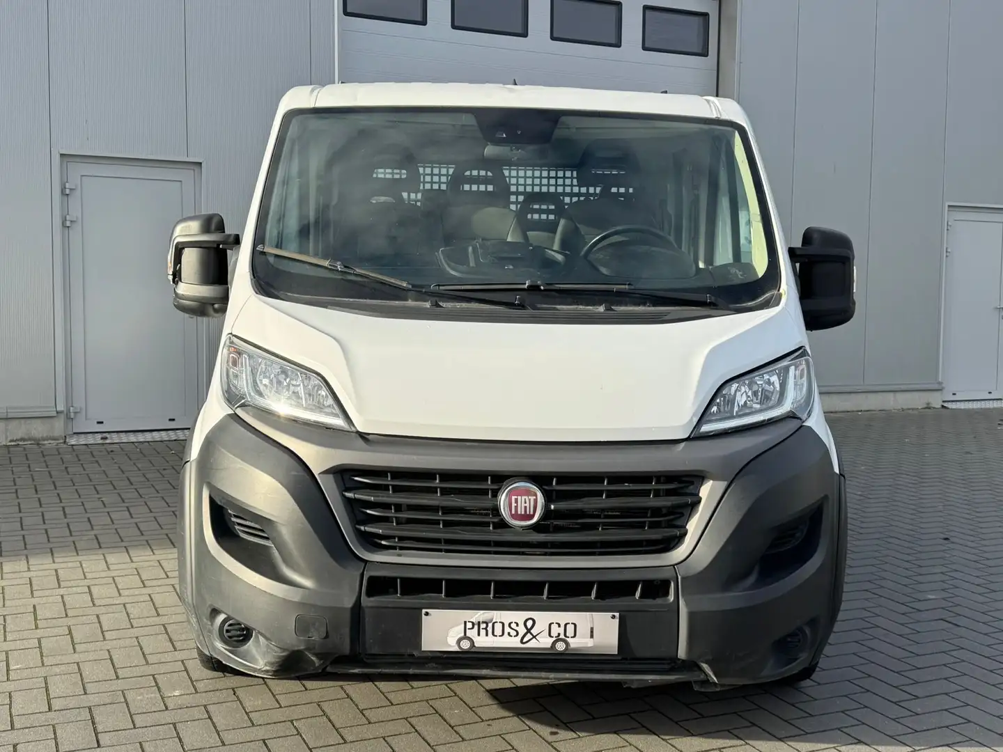 Fiat Ducato DOUBLE CABINE / 7 PLACES / GPS / TVA RECUPERABLE Weiß - 2