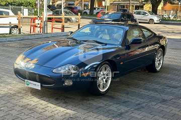 XK8 4.0 Coupé