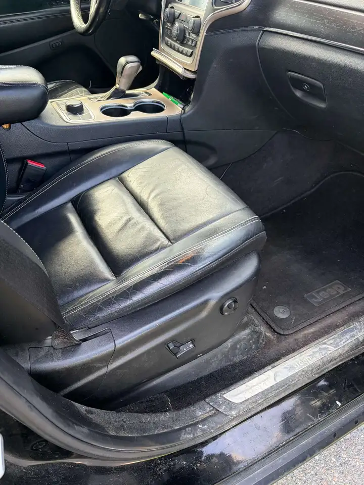 Jeep Grand Cherokee photo Jeep Grand Cherokee