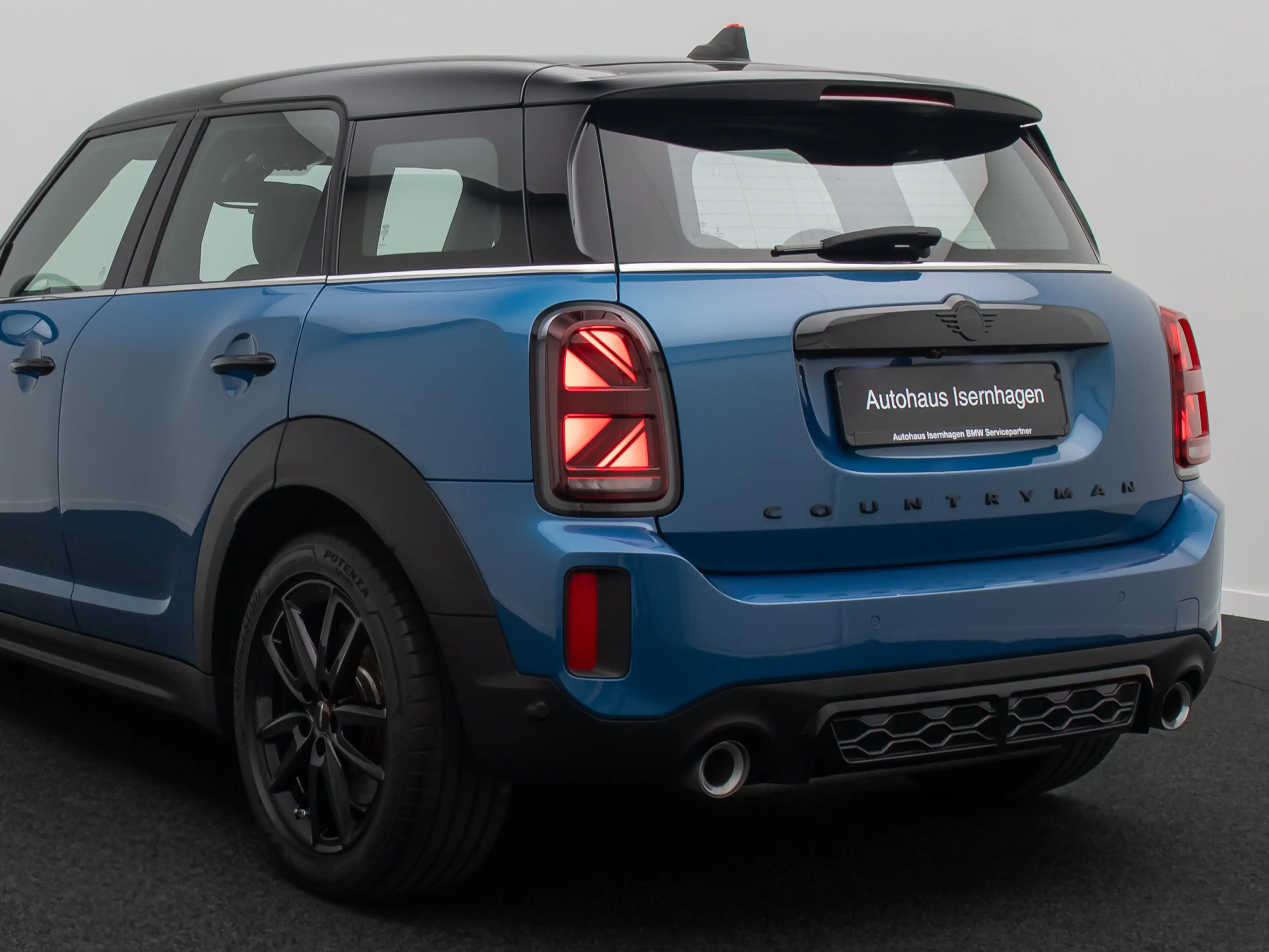 MINI John Cooper Works Countryman ALL4 HUD H K Voll — photo 15