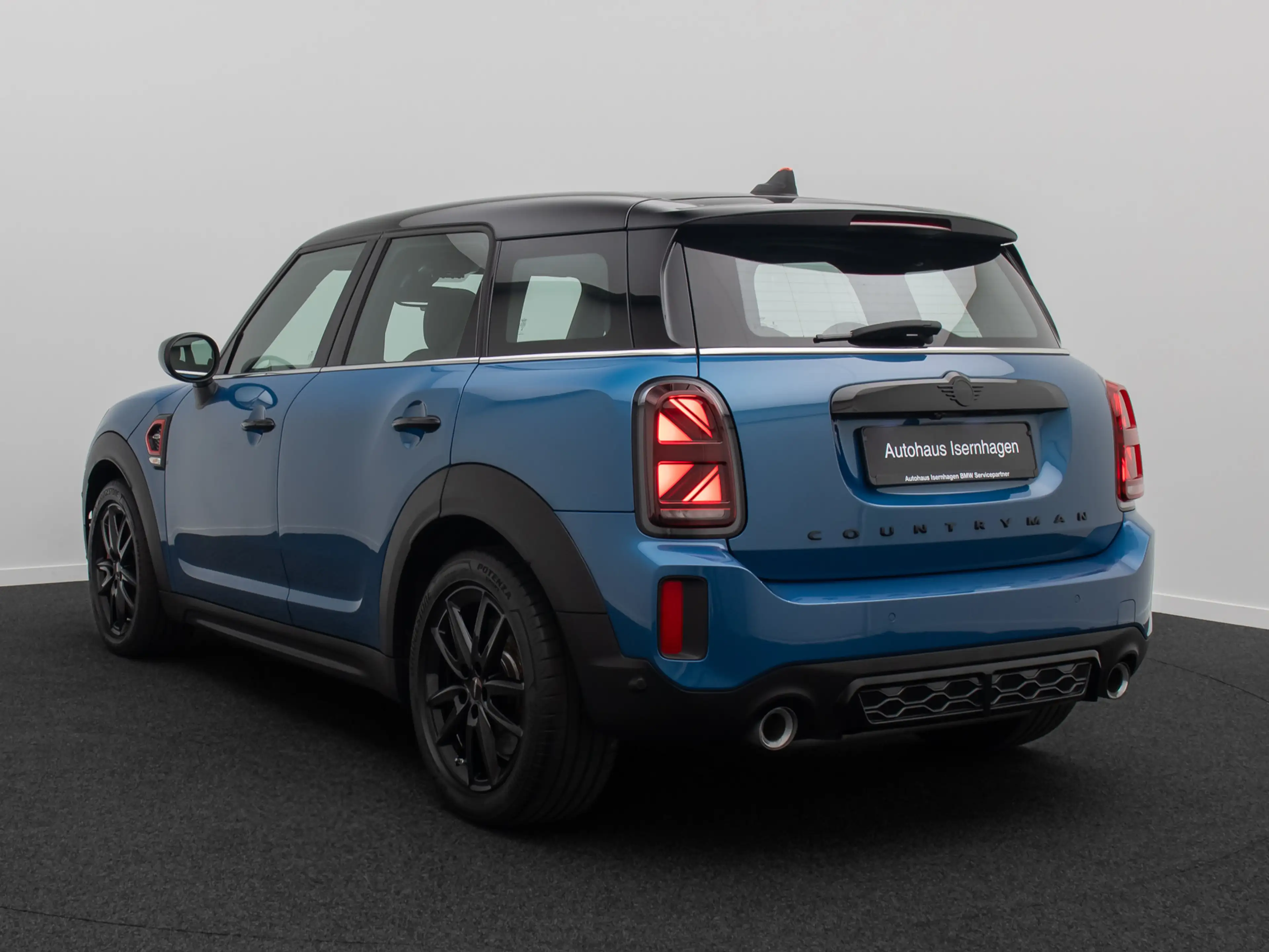 MINI John Cooper Works Countryman ALL4 HUD H K Voll — photo 9