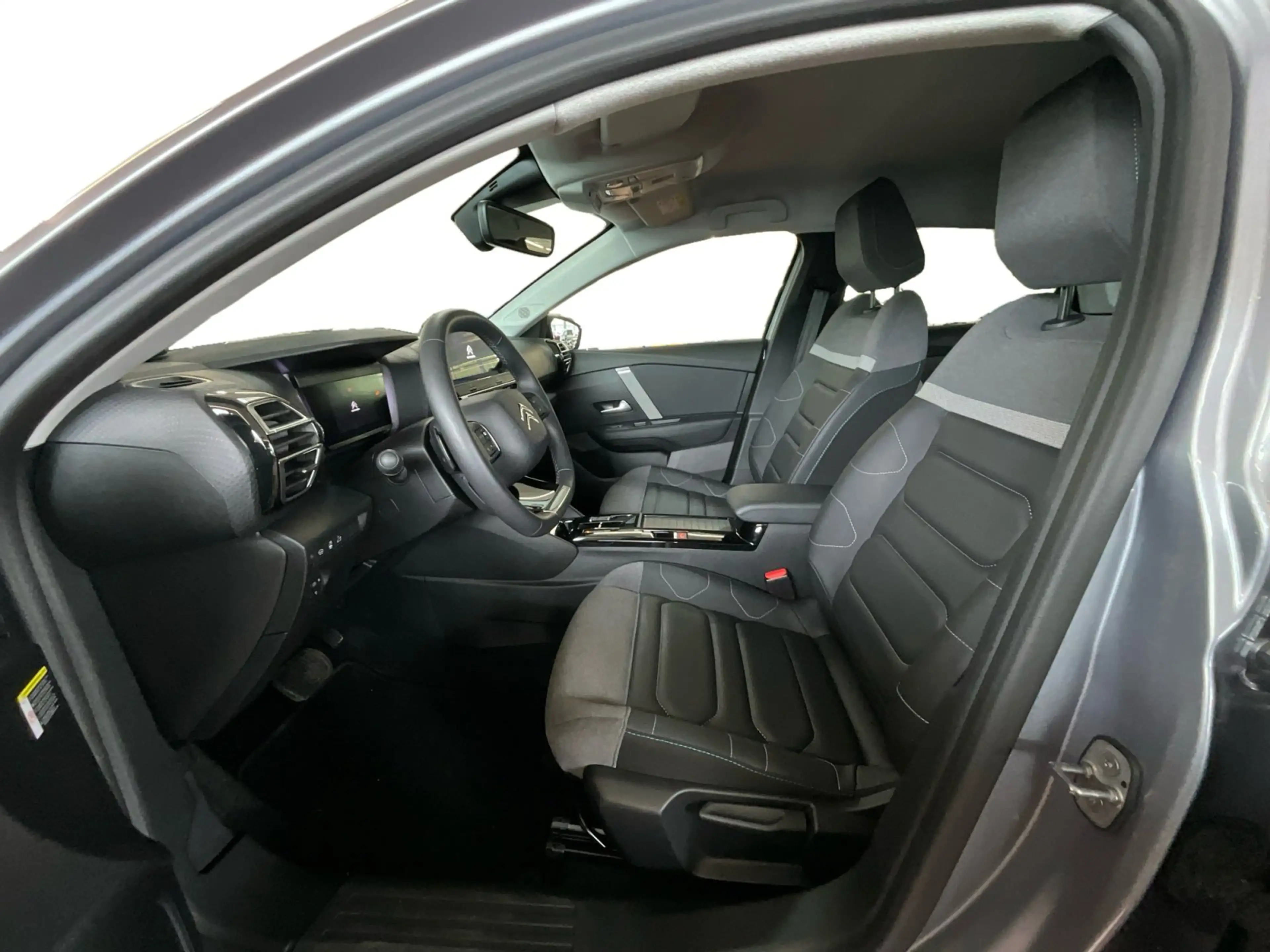 Citroen C4 X 1.2 Max Klima Keyless Navi Kamera Carplay — photo 11