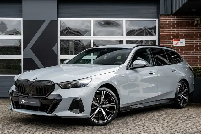 BMW 520 5-serie 520i Touring M Sport | Harman/Kardon | Dri