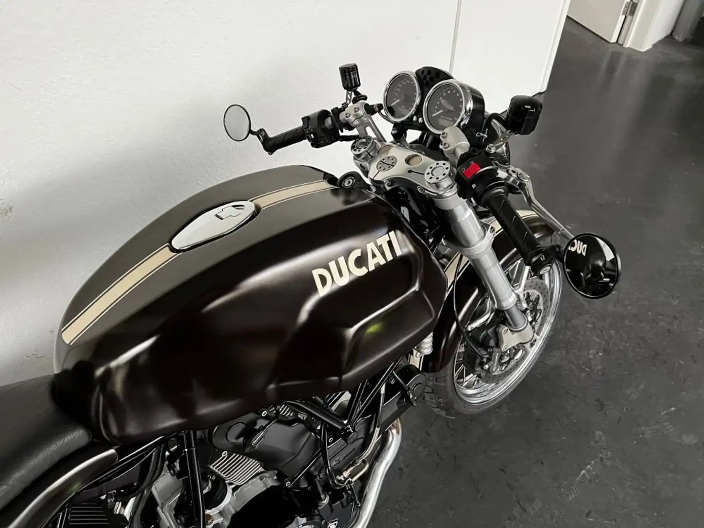 Ducati 1000 Sport Brown - 2