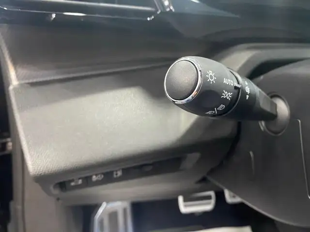 Peugeot 308 view 18
