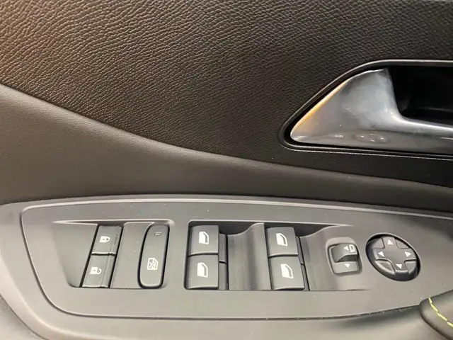 Peugeot 308 view 21