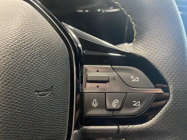 Peugeot 308 view 17