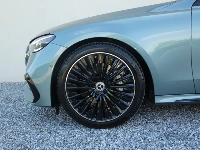 Mercedes-Benz E 200 AMG +Burm+Pano+360°+Supers+DigiL+HUD+KeyGo+ Ansicht 23