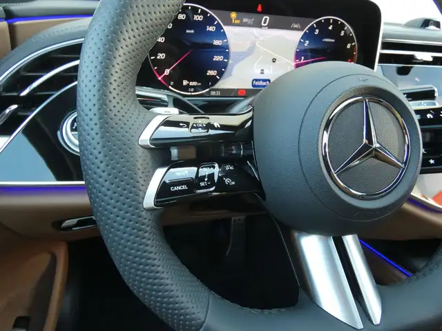Mercedes-Benz E 200 AMG +Burm+Pano+360°+Supers+DigiL+HUD+KeyGo+ Ansicht 18
