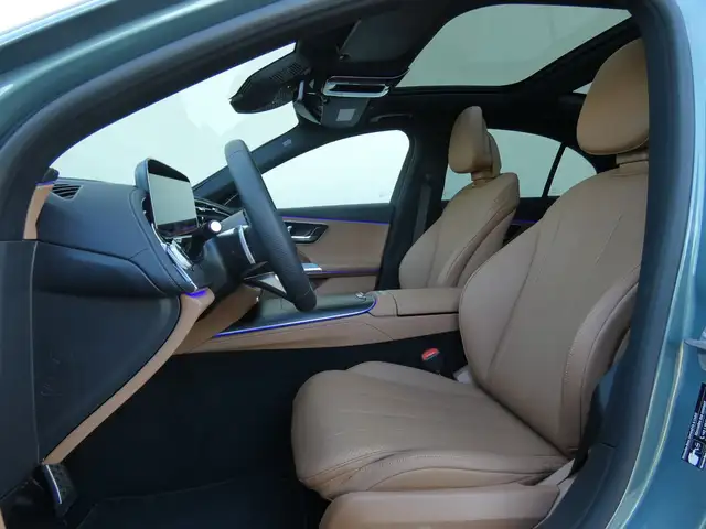 Mercedes-Benz E 200 AMG +Burm+Pano+360°+Supers+DigiL+HUD+KeyGo+ Ansicht 12