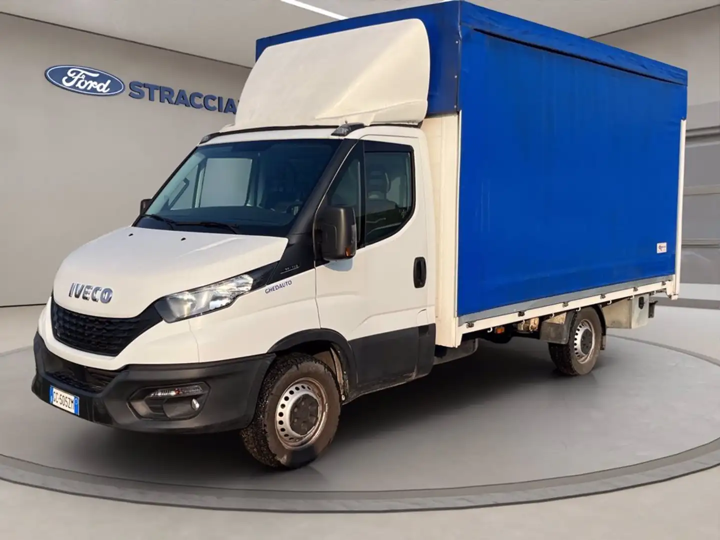 Iveco Daily 35 S14S 3750 cab. Blanc - 1