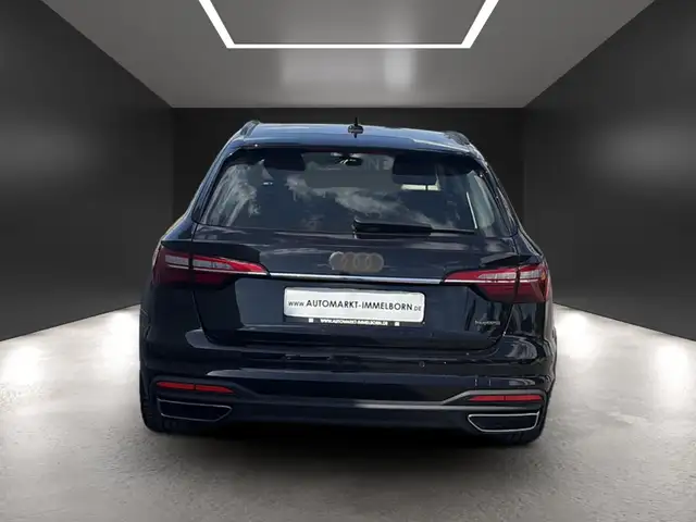 Audi A4 view 10