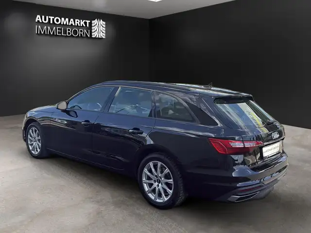 Audi A4 view 6