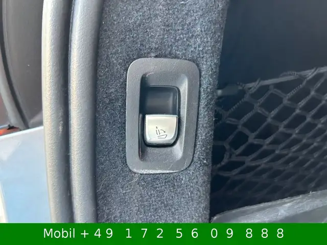 Mercedes-Benz C-Class view 10