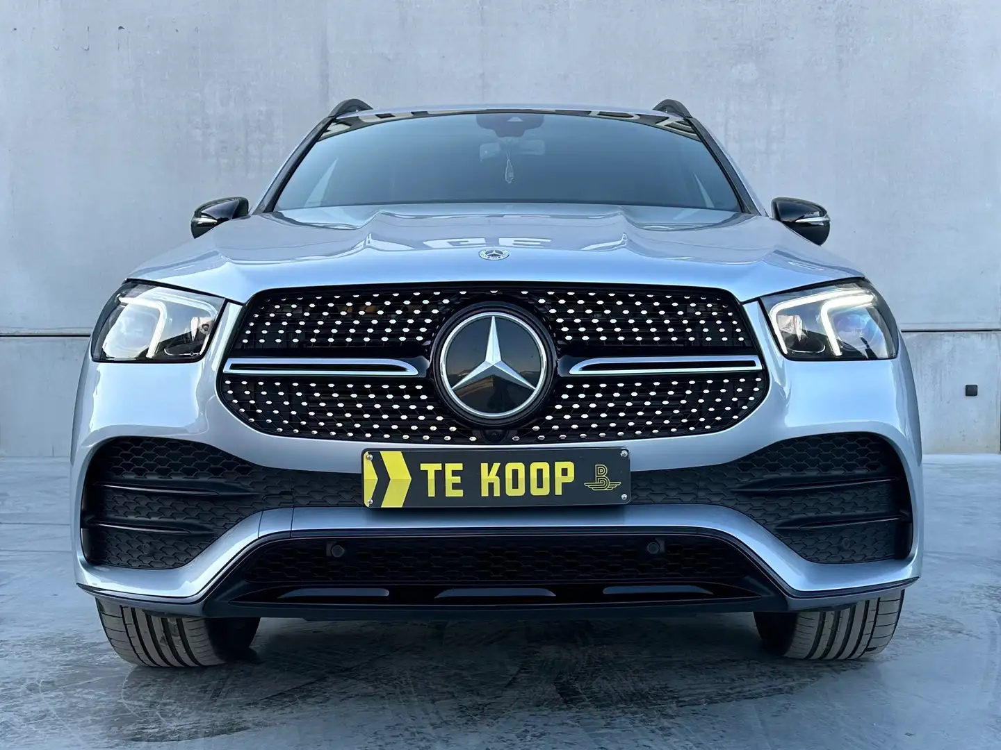 Mercedes-Benz GLE 350 PHEV* 4-Matic *AMG pack*360 ° *Massage seats* Gris - 2