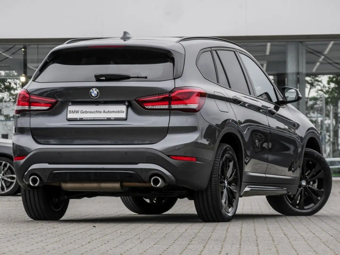 BMW X1 sDrive20d SPORT LINE+HuD+DA PLUS+KAMERA Grigio - 2