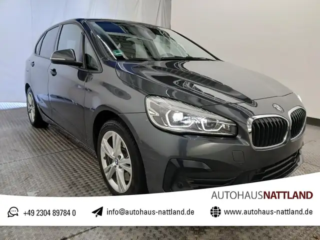 BMW 225 225 xe Advantage RFK LED Navi